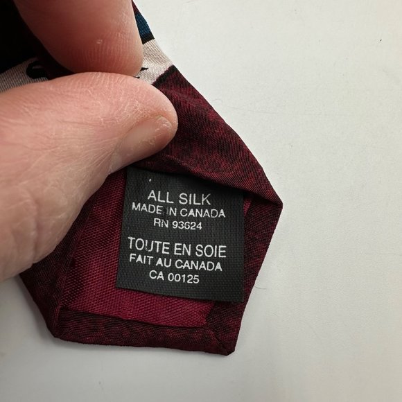 The Saturday Evening Post Neck Tie Mens 100% Silk Red Santa Claus Vintage 1996 - Picture 5 of 8